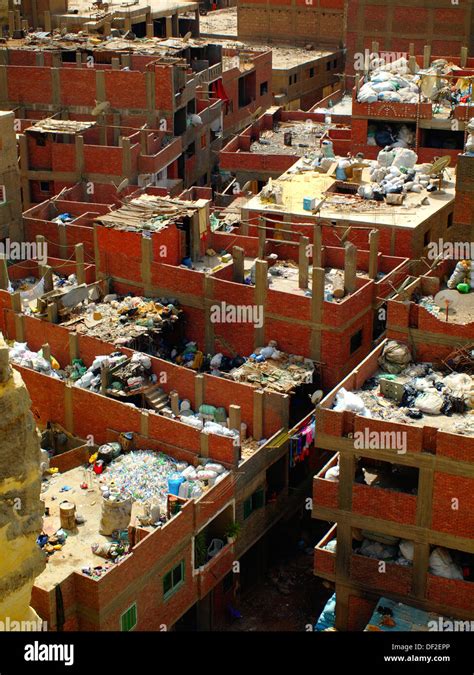 egypt garbage city images.